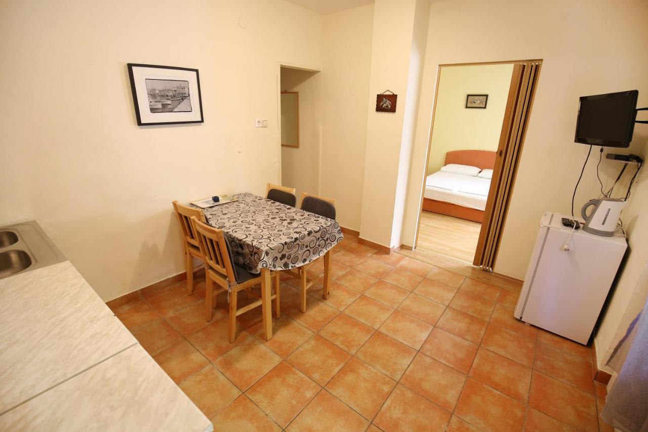 Apartmani Buca Biograd Na Moru Exterior foto
